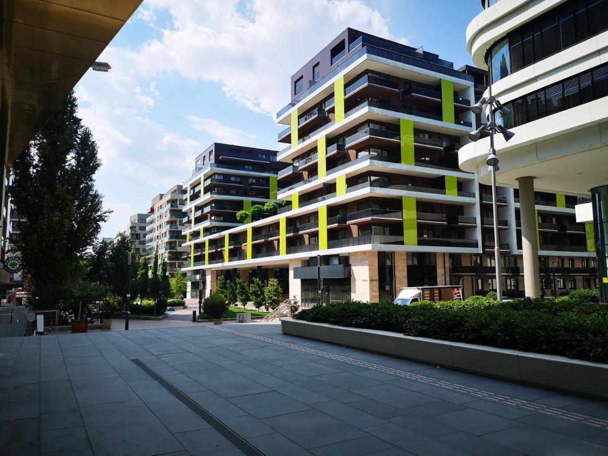 Corvin Promenade With Free Parking Lägenhet Budapest Exteriör bild